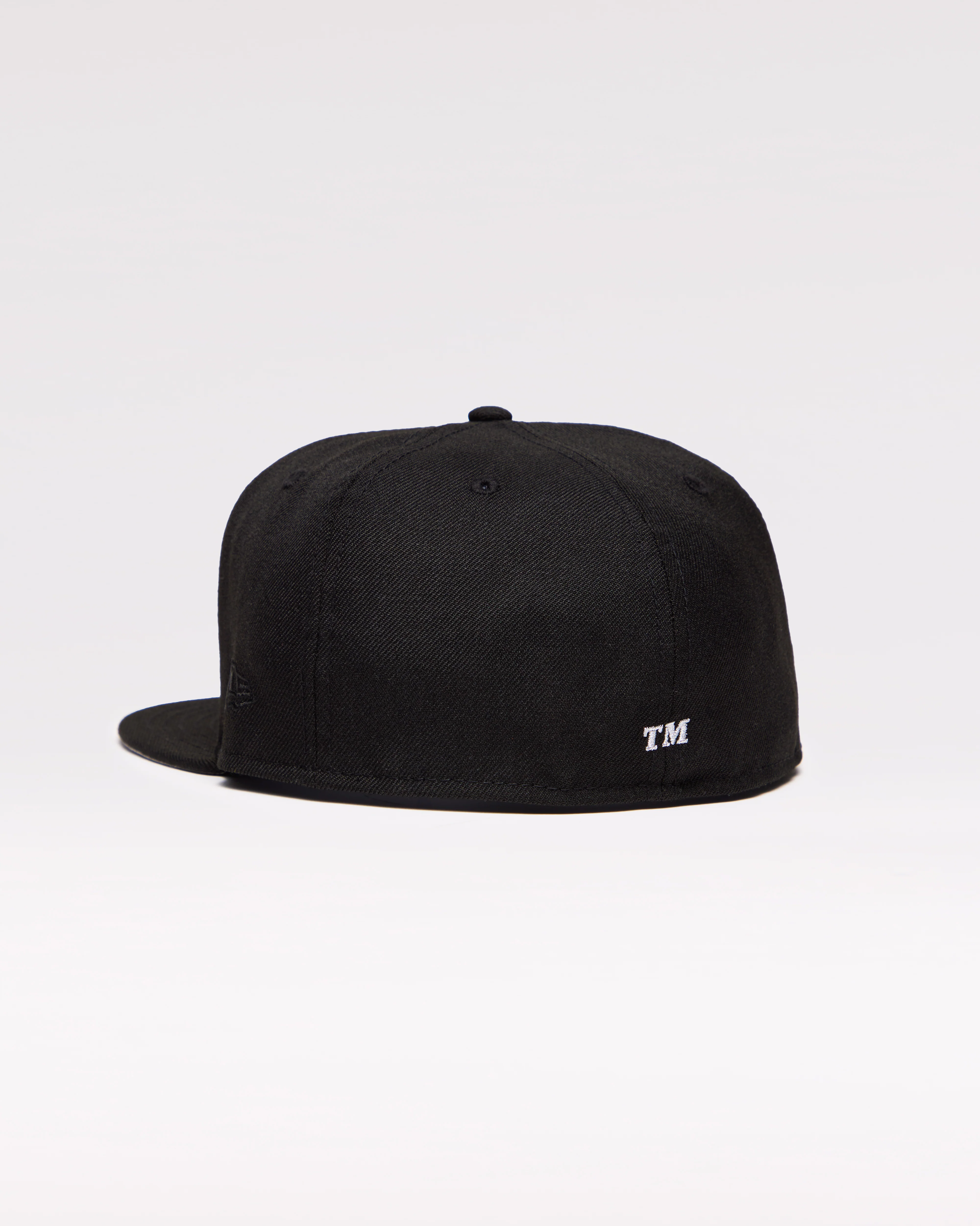 Better™ Gift Shop - "B" 5950 Graphite Black/Metallic Silver New Era Fitted - Image 3